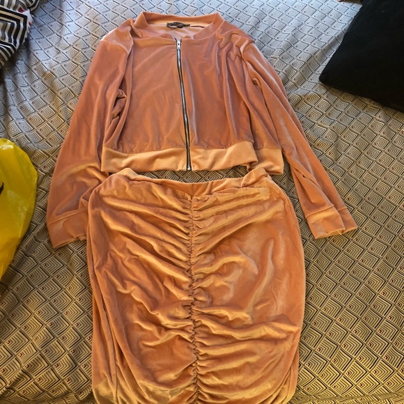 Plus size Boohoo skirt set - Picture 2 of 5